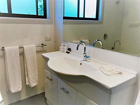 Two-Bedroom Deluxe Terrace House (2BR)