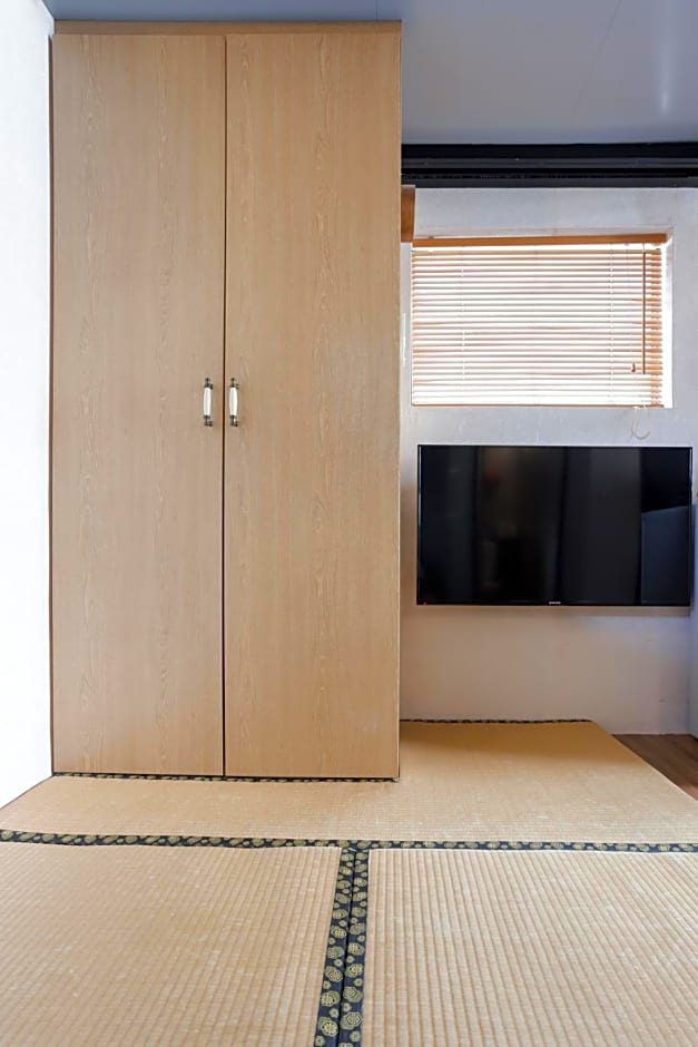 赤樓古巷民宿 6-12人可包棟