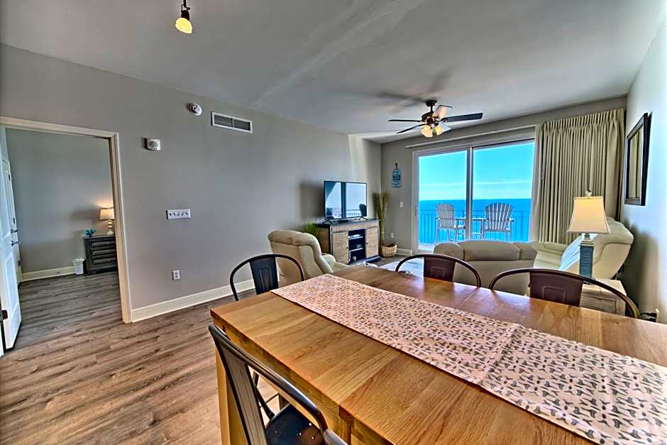 OCEAN FRONT CONDO w INCREDIBLE VIEWS