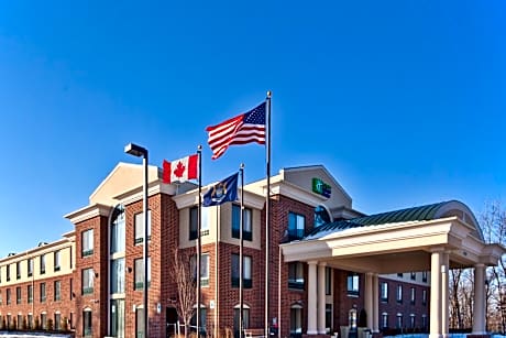 Holiday Inn Express Hotel & Suites - Novi By IHG