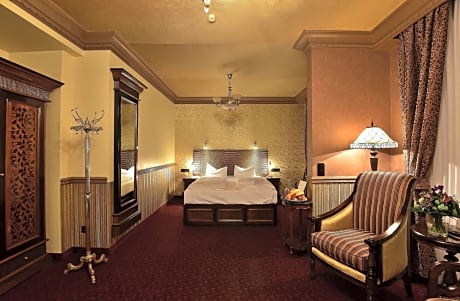 Premium Plus Double or Twin Room - Garden Side
