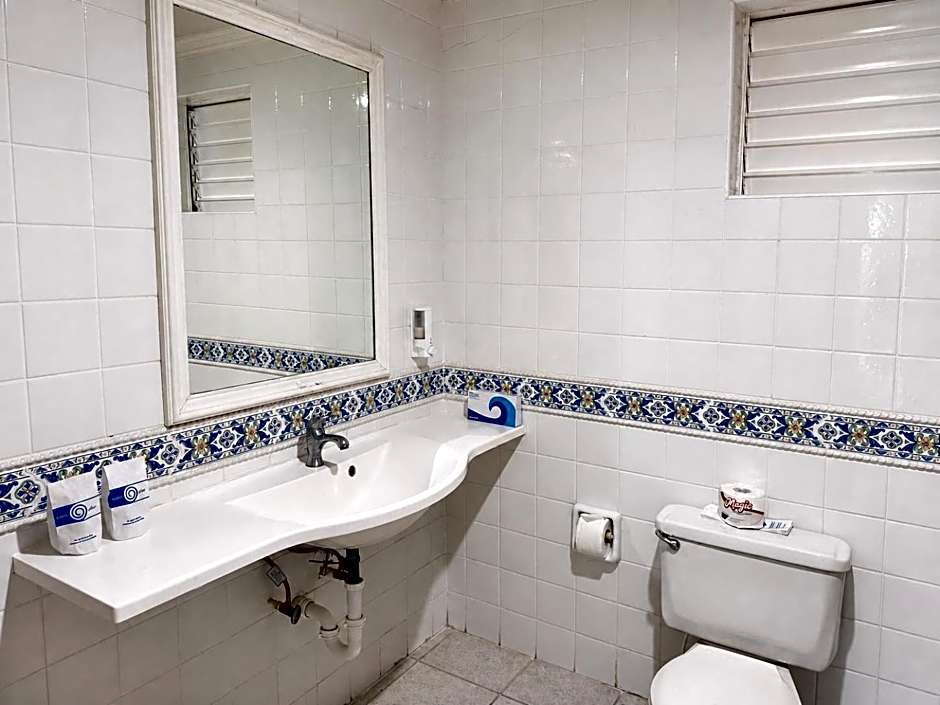 Sunbay Hotel- Daily Breakfast & Beach Access Included