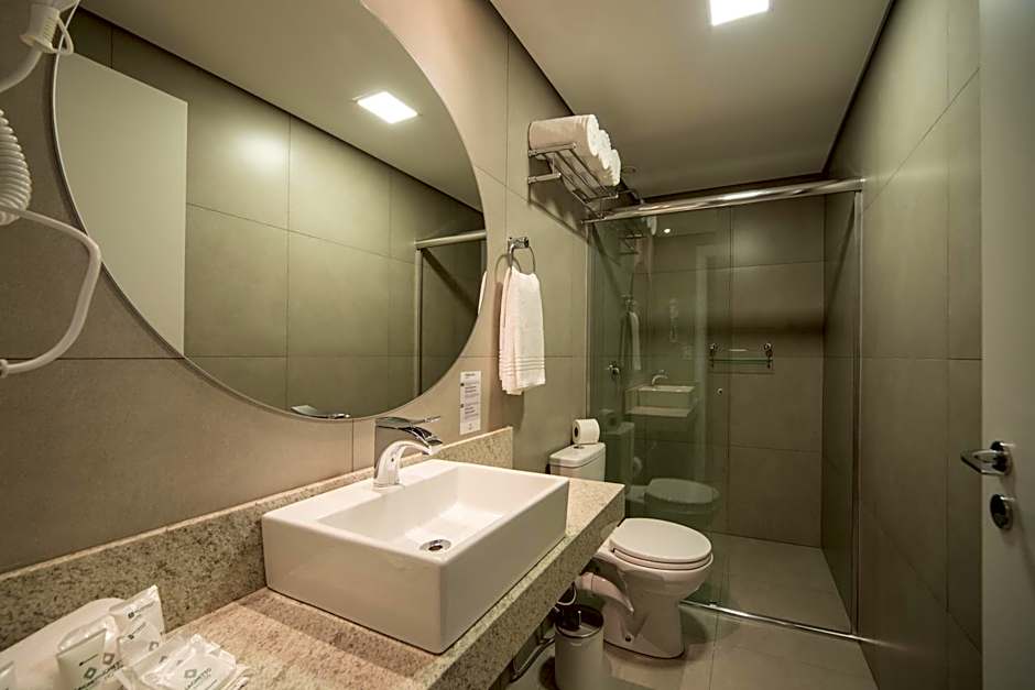 Hotel Laghetto Estação