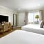 Pacific Edge Hotel