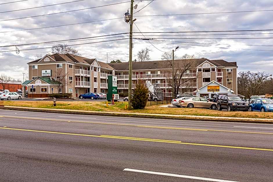 HomeTowne Studios Gainesville