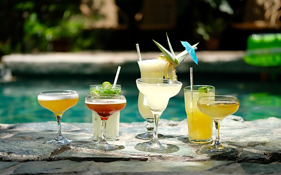 Mad Monkey Dumaguete