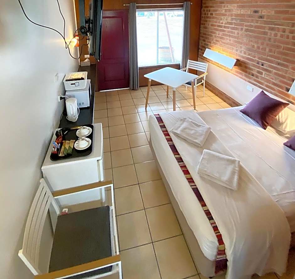 PROSERPINE MOTOR LODGE