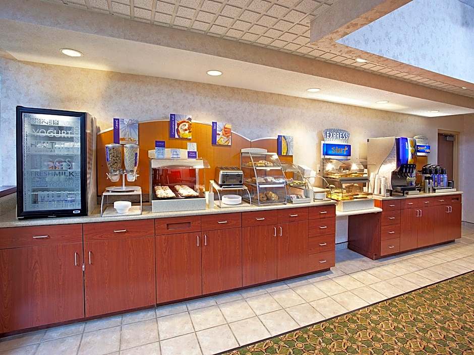 City Express By Marriott Findlay