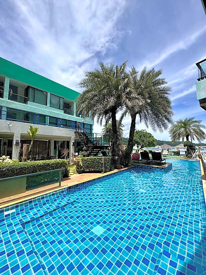 Phi Phi Nice Beach Hotel Hip