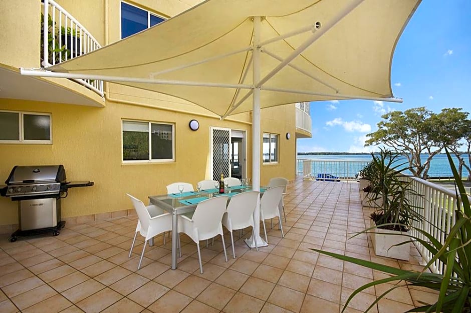 Riviere on Golden Beach Apartment