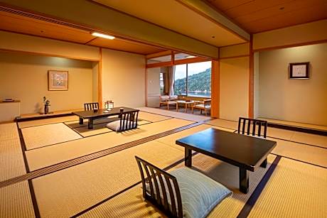 Japanese-Style Deluxe Room