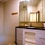 Villa Tepi Sungai
