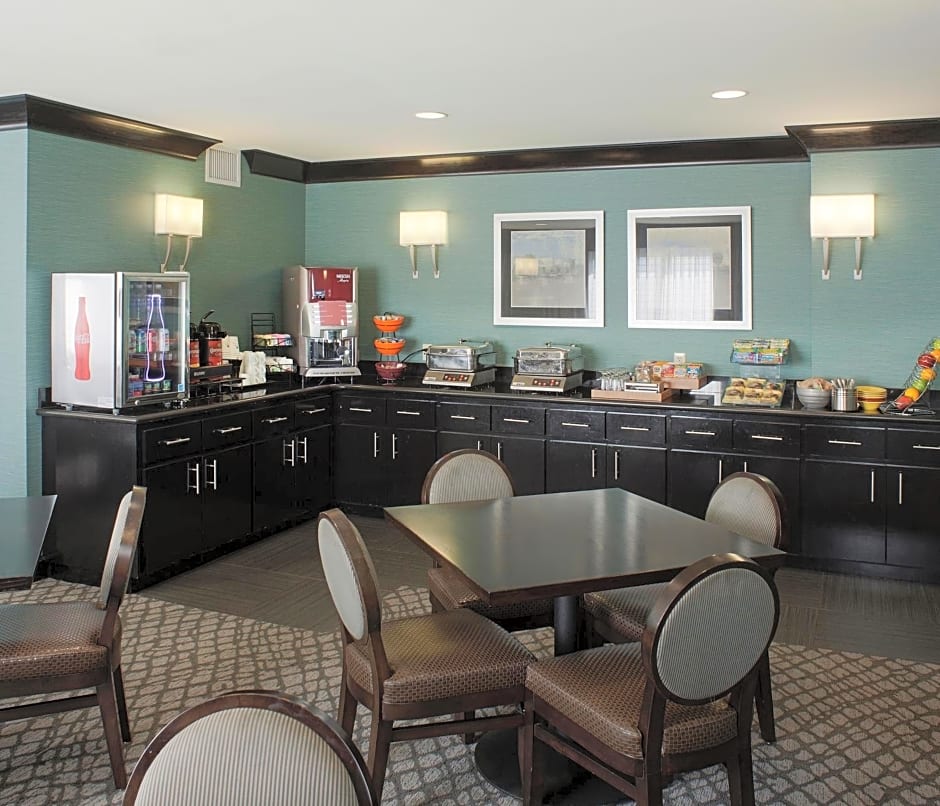 DoubleTree Suites by Hilton Bentonville