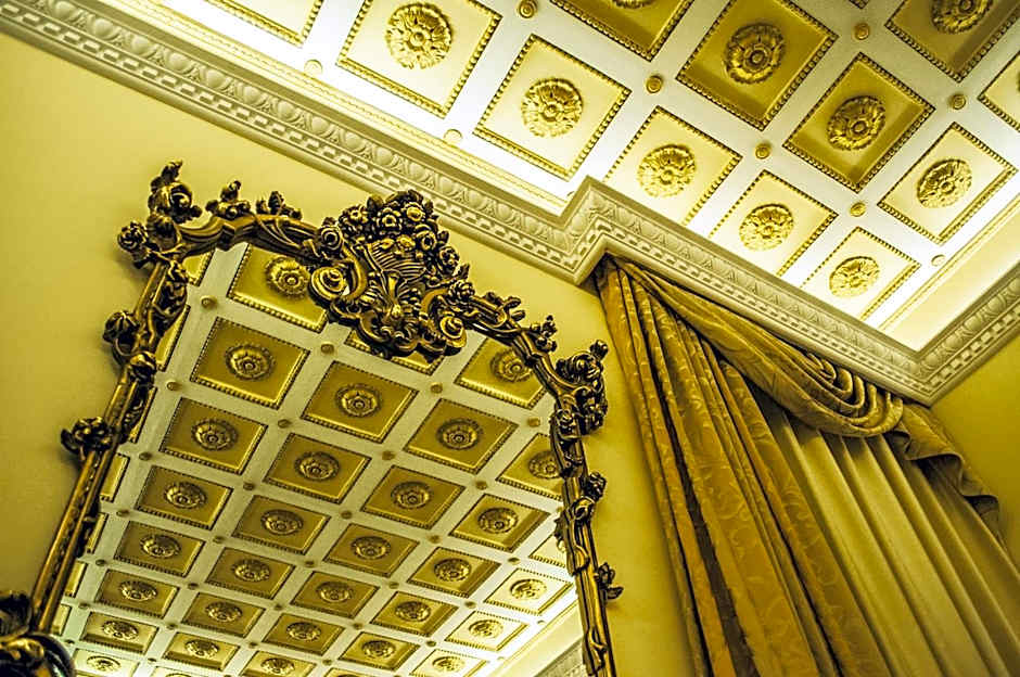 Impero Vaticano Suites Guest House
