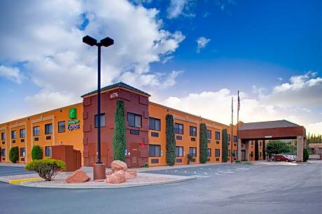 Holiday Inn Express Sedona - Oak Creek, an IHG Hotel