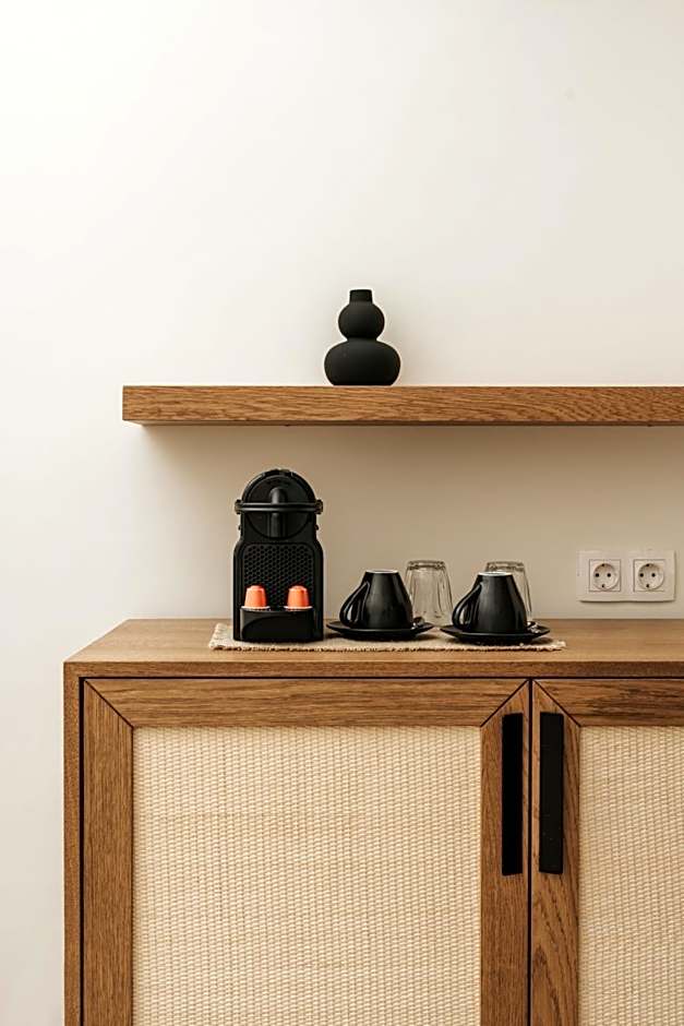 Paralos The Maxine Adults Only