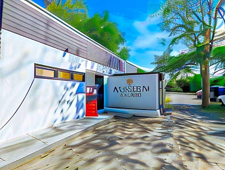 RedDoorz near Trade School Gensan