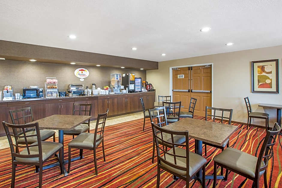 Super 8 by Wyndham Brookings