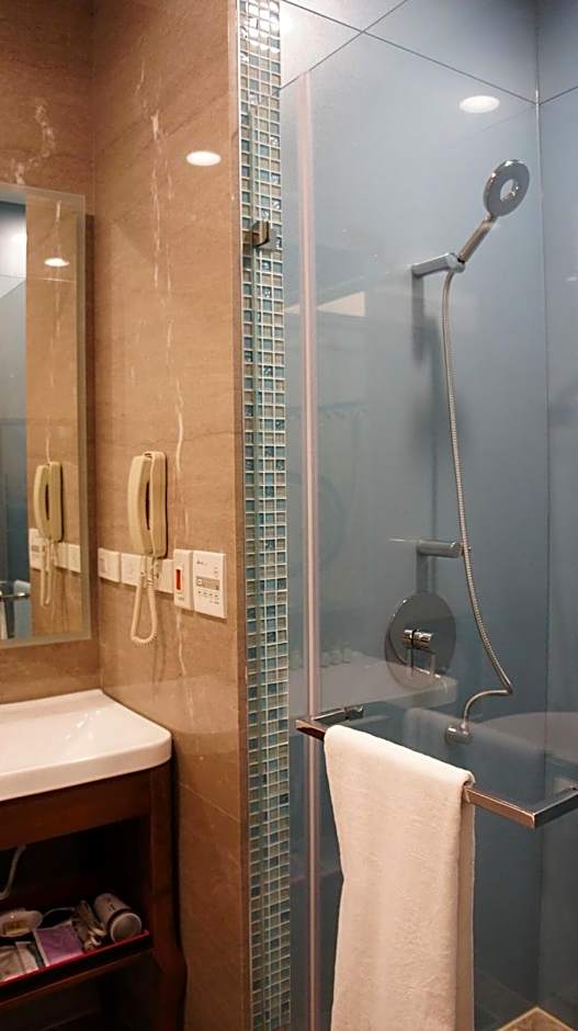 Happiness Inn Xinzhuang