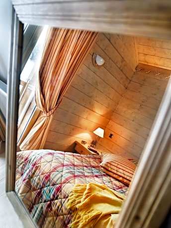 One-Bedroom Apartment (4 Adults) with Spa Access