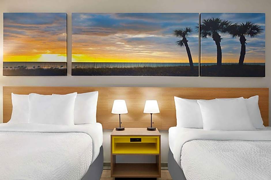 Days Inn by Wyndham Kingsland GA
