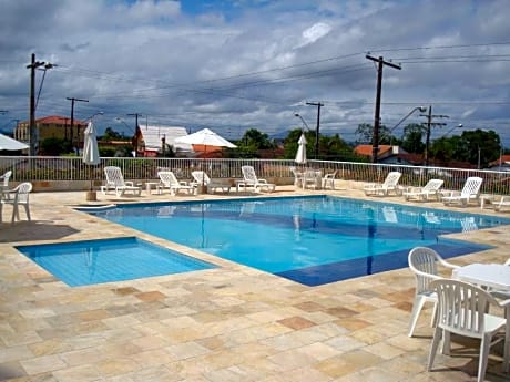 Golfinho Plaza Hotel