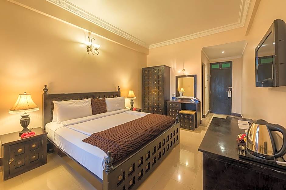 Golden Tulip Stone Town Boutique