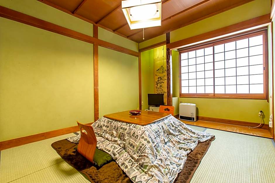 Oyado Hisaya