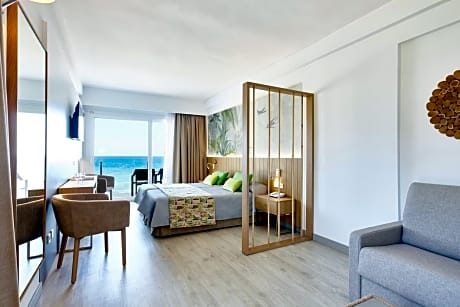 Junior Suite with Sea View (2 Adults + 1 Child)