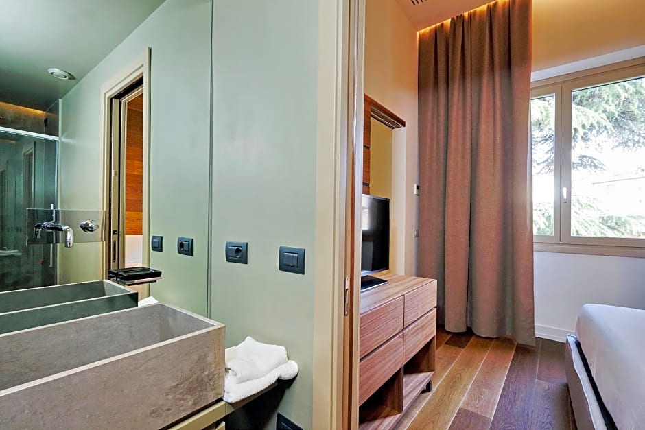 M7 Contemporary Apartments - My Extra Home