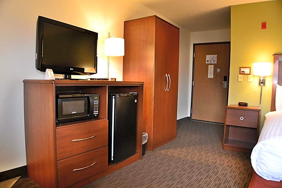 AmericInn by Wyndham Calumet