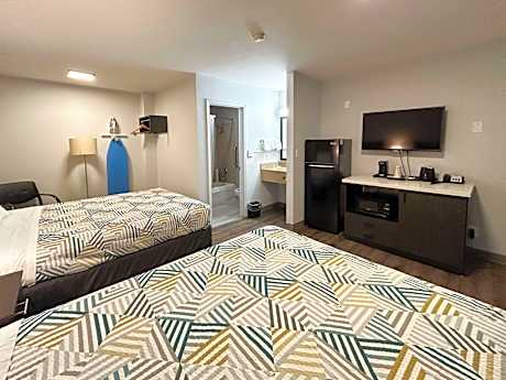 Queen Room with Two Queen Beds - Disability Access - Smoking