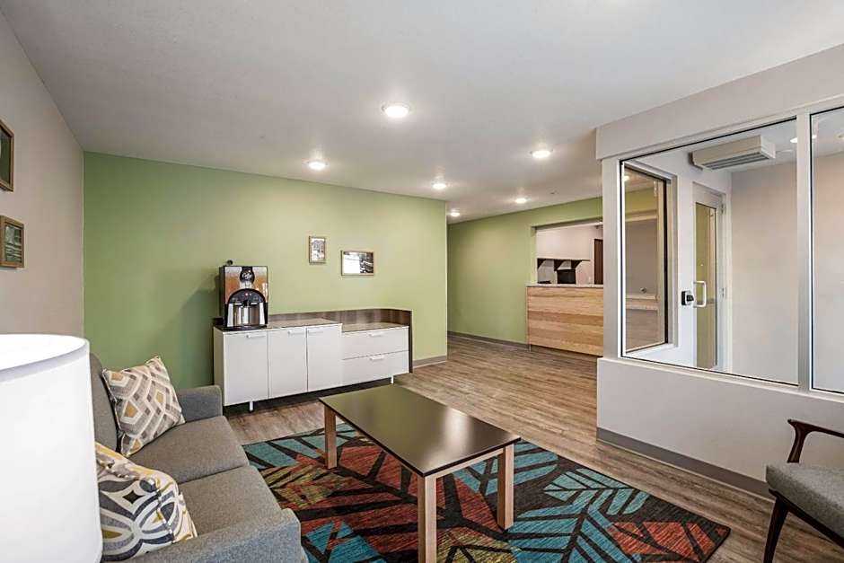 WoodSpring Suites Detroit Madison Heights