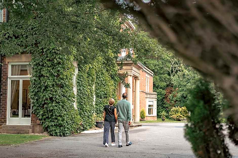 Farington Lodge Hotel