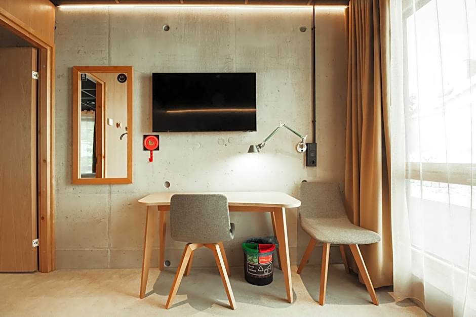 Time Hotel, Time To Stay art & boutique