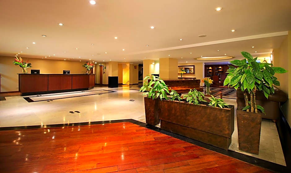 Hotel Windsor House Inn By GEH Suites