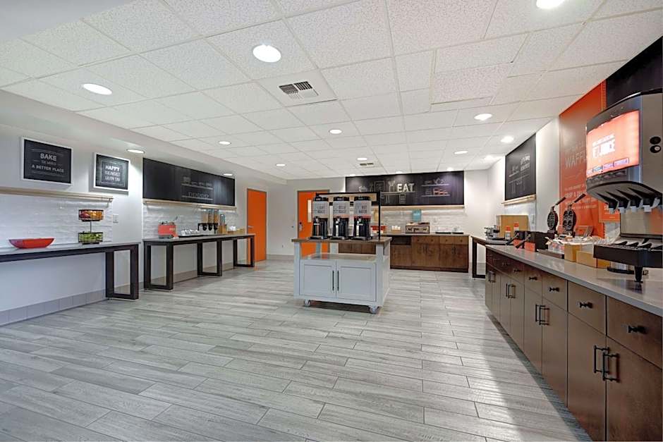 Hampton Inn By Hilton & Suites Tulare