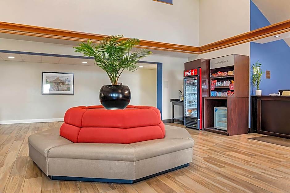 Comfort Suites Saint Charles