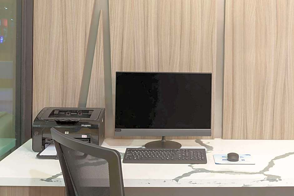 Baymont Inn & Suites Houston Hobby Airport