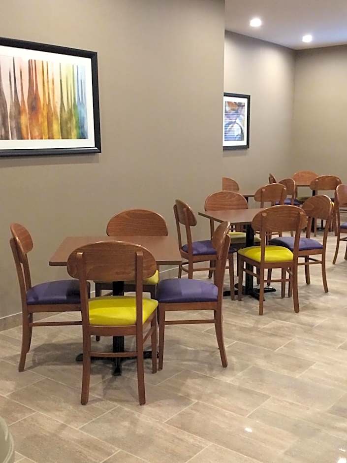 Meridian Inn & Suites Lloydminster