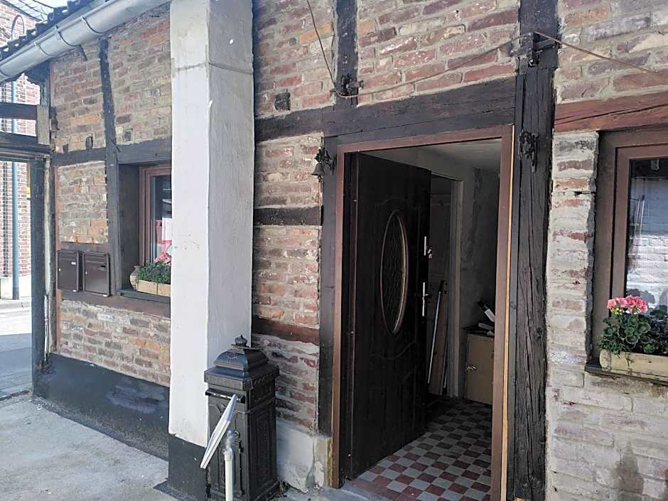 Endgültig zu ZUR POST - HÜLCHRATH