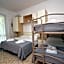 Lively Hotel