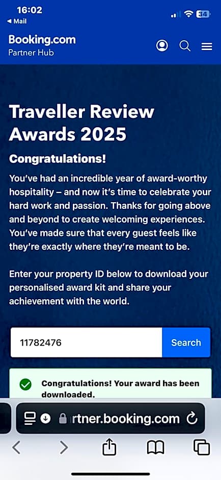 Award winning Serenity Lodge with outstanding lakeside views from the hot tub , at Tallington Lakes Leisure Park, Stamford