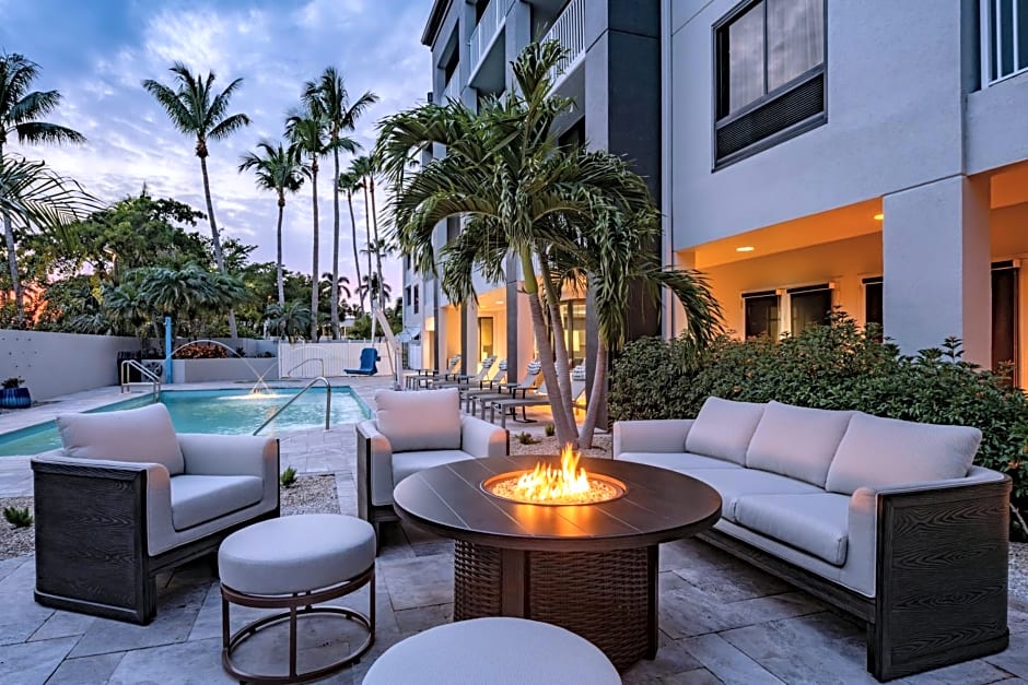Courtyard by Marriott Naples