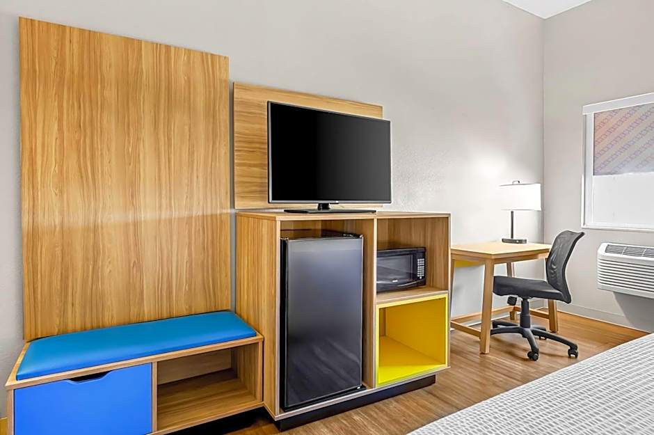 Days Inn by Wyndham Collinsville/St. Louis