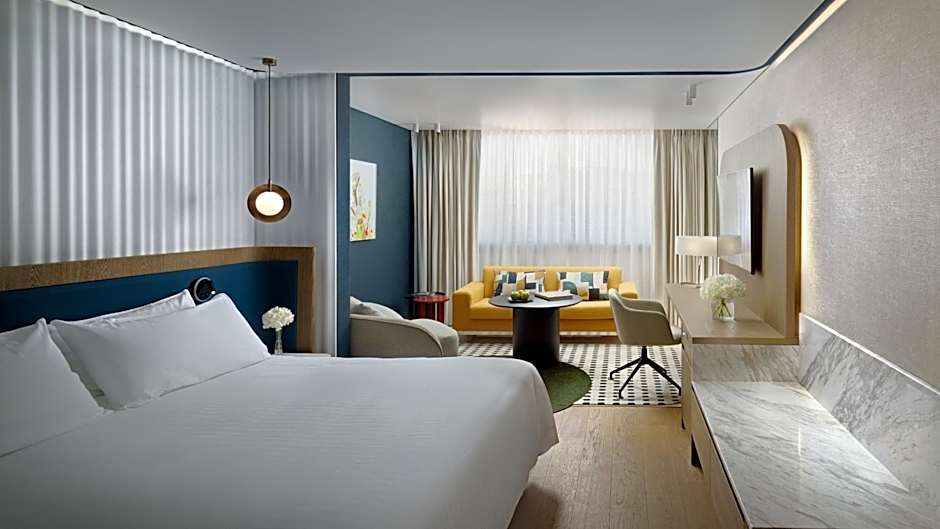 Foto 1 di 7 di Classic 1 King Bed, City View