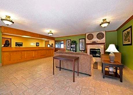 Quality Inn & Suites Grinnell near University