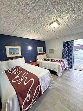 Standard Room with Two Double Beds