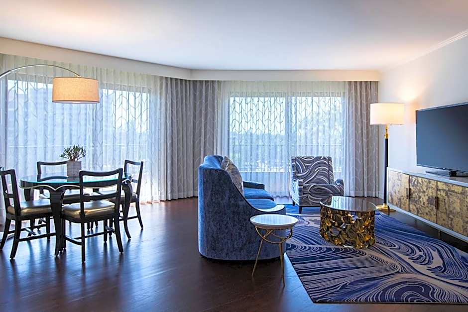 Avenue of the Arts Costa Mesa, a Tribute Portfolio Hotel