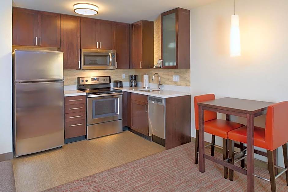 Photo 1 of 2 of 1 Bedroom 1 King Bed with Sofabed Suite, Mobility Accessible, Bathtub